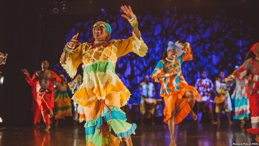 Les Noirs américains renouent avec leur héritage africain le temps d'une danse