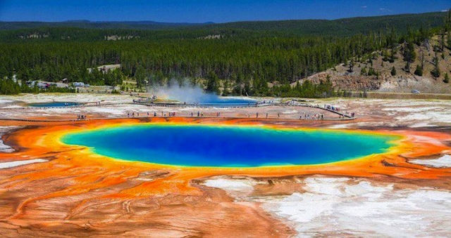 le-grand-prismatic-spring