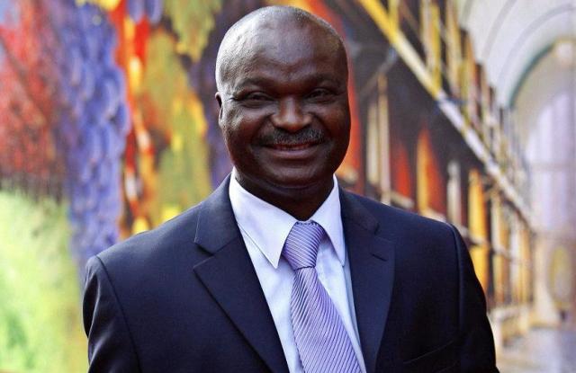 Cameroun: Roger Milla à fond dans les déchets plastiques