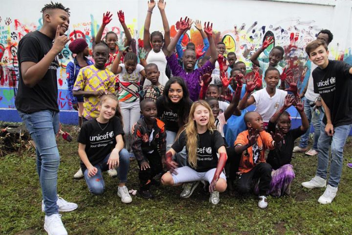 Les Kids United à la rencontre des enfants d'Abidjan