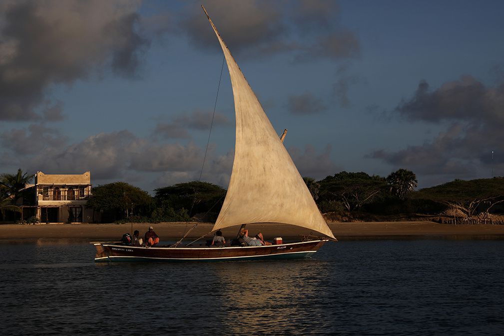 Au Kenya, il était un petit navire... en plastique !