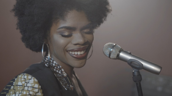 Athéna, la future révélation de la pop/soul arrive !