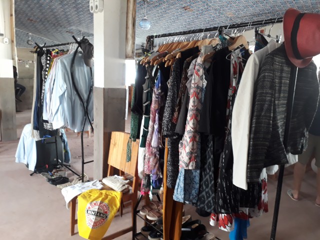 Colibrì : une plateforme de vide-dressing solidaire