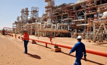 Algérie : en 2017, les recettes d’exportation de pétrole et de gaz ont atteint 33,2 milliards de dollars