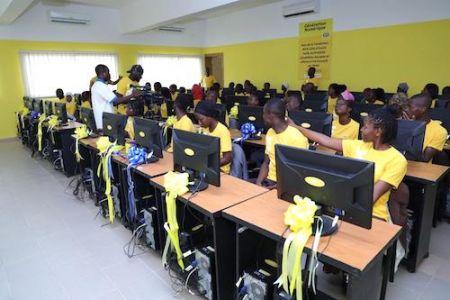 Côte d’Ivoire : l’université de Man désormais membre du réseau « Génération numérique » avec le don d’une salle multimédia par la Fondation MTN CI