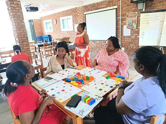 Femmes créatrices de jeux en Afrique : elles inventent les règles du jeu